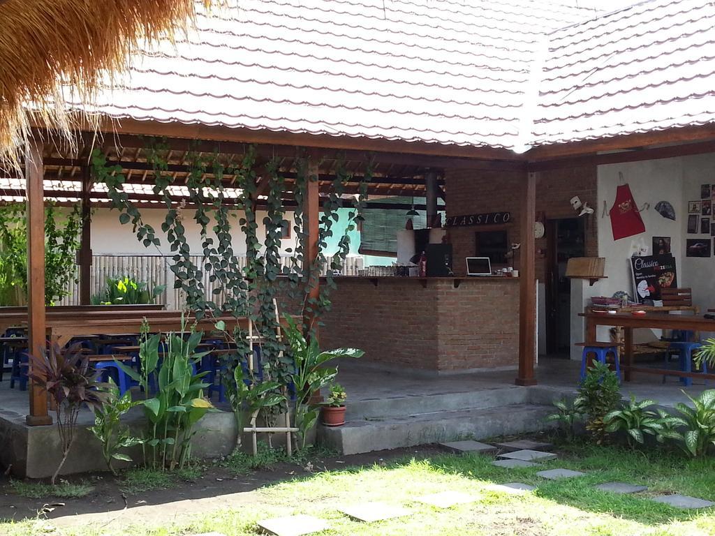 Classico Italiano Bed & Breakfast Gili Air Room photo